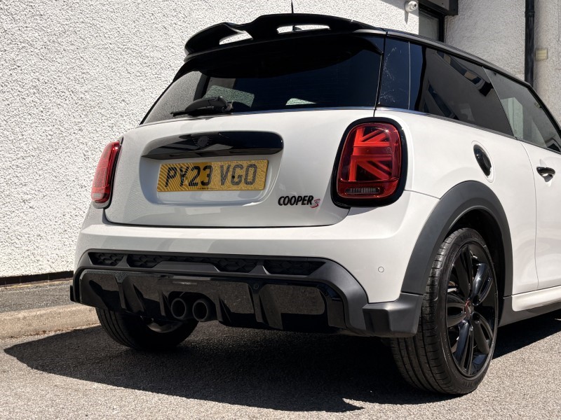 2023 (23) MINI HATCHBACK 2.0 Cooper S Sport Premium Plus 3dr Auto 5485192