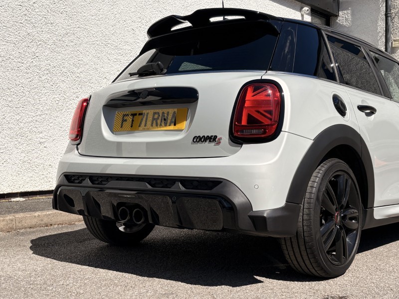 2022 (71) MINI HATCHBACK 2.0 Cooper S Sport 5dr Auto 5485244