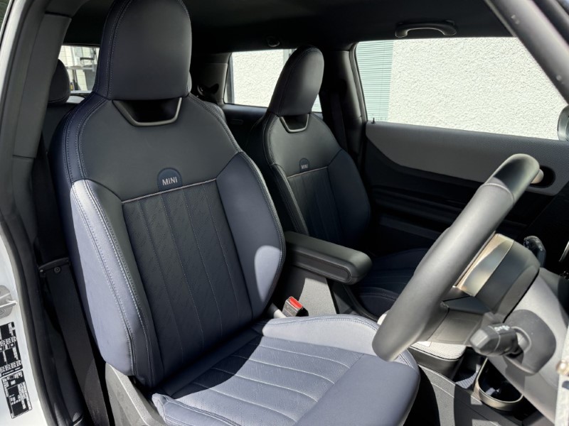2025 (74) MINI COOPER 2.0 S Exclusive 3dr Auto 5496237