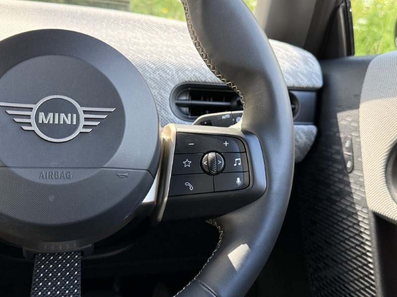 2025 (74) MINI COOPER 2.0 S Exclusive 3dr Auto 5496261