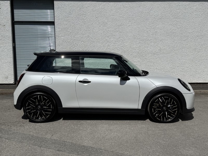 2025 (74) MINI COOPER 2.0 S Exclusive 3dr Auto 5496235