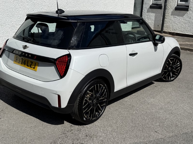 2025 (74) MINI COOPER 2.0 S Exclusive 3dr Auto 5496241