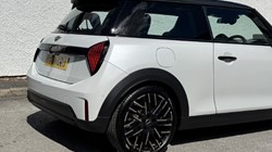 2025 (74) MINI COOPER 2.0 S Exclusive 3dr Auto 5496240