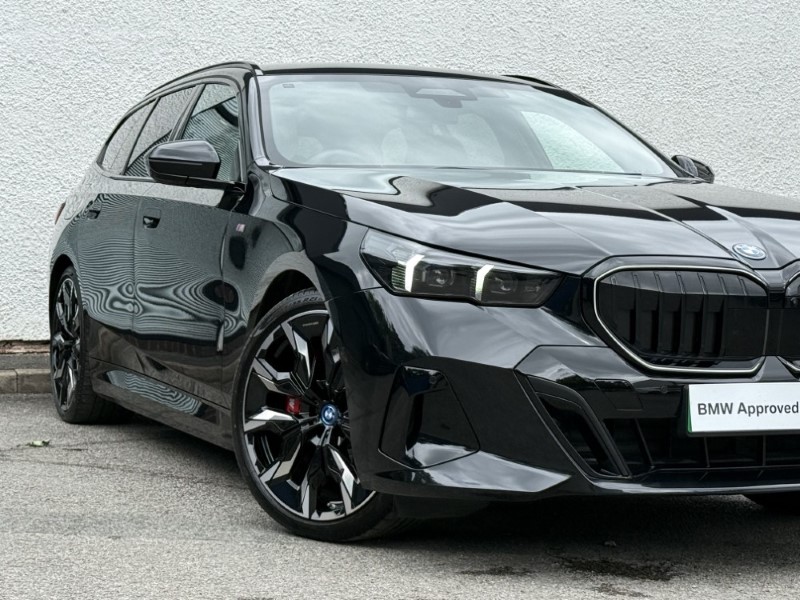 2025 (75) BMW I5 250kW eDr40 M Sport Pro 84kWh 5dr Auto Tech PLUS/Comf PLUS 5511861