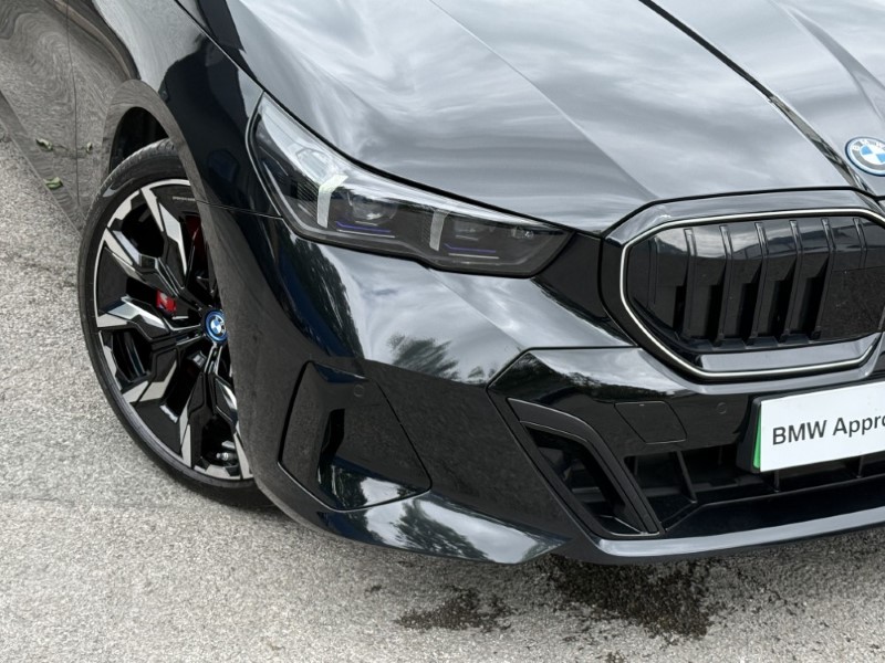 2025 (75) BMW I5 250kW eDr40 M Sport Pro 84kWh 5dr Auto Tech PLUS/Comf PLUS 5511862