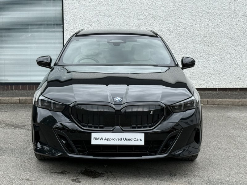 2025 (75) BMW I5 250kW eDr40 M Sport Pro 84kWh 5dr Auto Tech PLUS/Comf PLUS 5511867