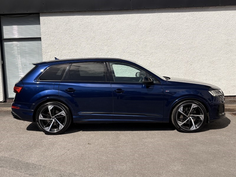 2020 (20) AUDI Q7 50 TDI Quattro Black Edition 5dr Tiptronic 5505151