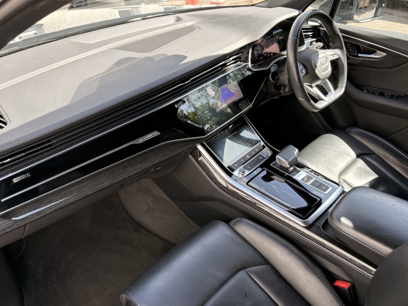 2020 (20) AUDI Q7 50 TDI Quattro Black Edition 5dr Tiptronic 5505158