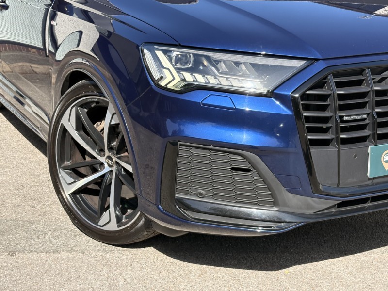 2020 (20) AUDI Q7 50 TDI Quattro Black Edition 5dr Tiptronic 5505178