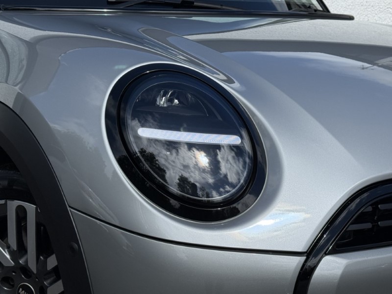2025 (75) MINI COOPER 1.5 C Classic 3dr Auto 5490493