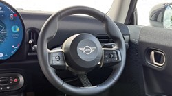 2025 (75) MINI COOPER 1.5 C Classic 3dr Auto 5490481