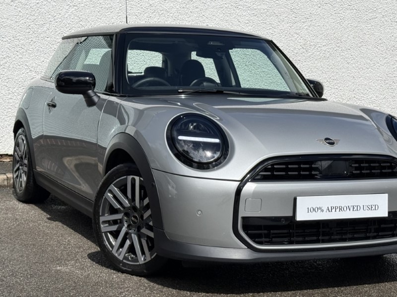 2025 (75) MINI COOPER 1.5 C Classic 3dr Auto 5490491