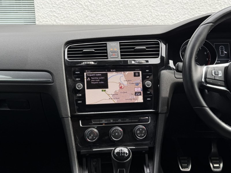 2018 (18) VOLKSWAGEN GOLF 1.5 TSI EVO 150 R-Line 5dr 5532024