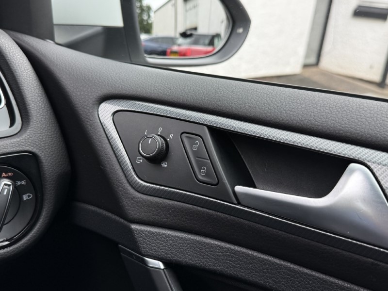 2018 (18) VOLKSWAGEN GOLF 1.5 TSI EVO 150 R-Line 5dr 5532013