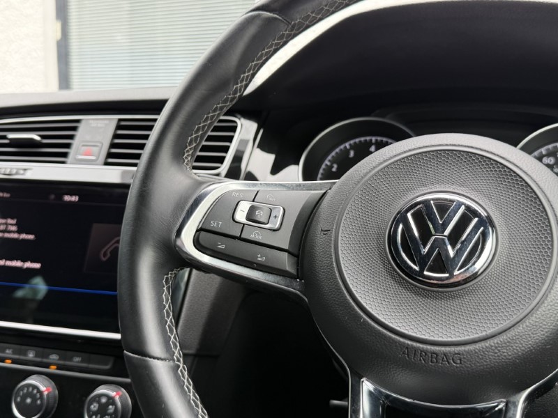 2018 (18) VOLKSWAGEN GOLF 1.5 TSI EVO 150 R-Line 5dr 5532010