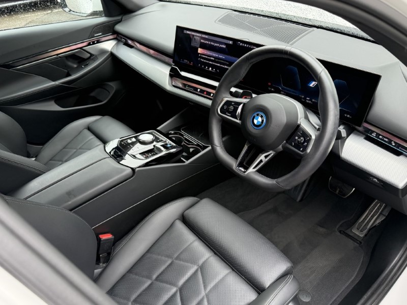 2024 (24) BMW I5 250kW eDrive40 M Sport 84kWh 4dr Auto 5530019