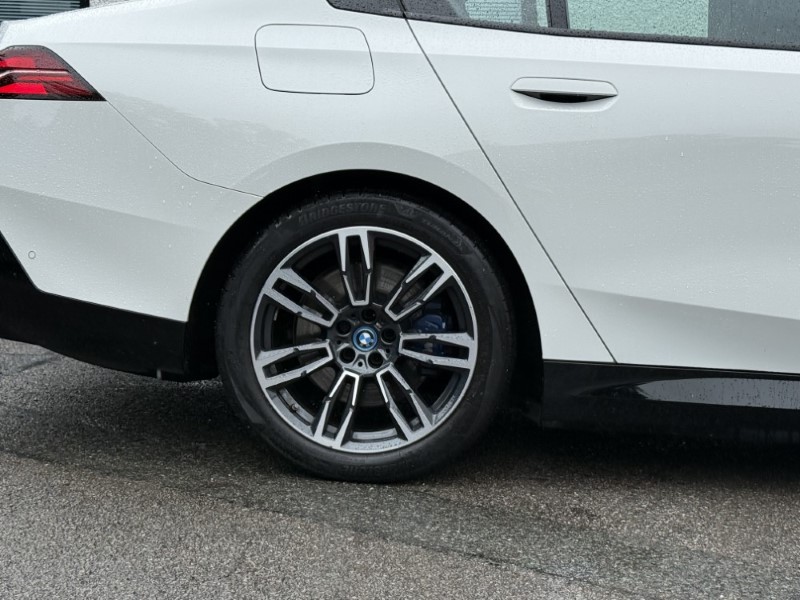 2024 (24) BMW I5 250kW eDrive40 M Sport 84kWh 4dr Auto 5530022