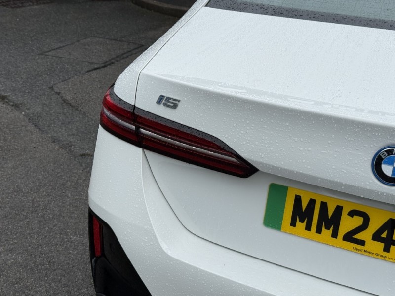 2024 (24) BMW I5 250kW eDrive40 M Sport 84kWh 4dr Auto 5530014