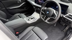 2025 (75) BMW 3 SERIES 320i M Sport 4dr Step Auto 5502658