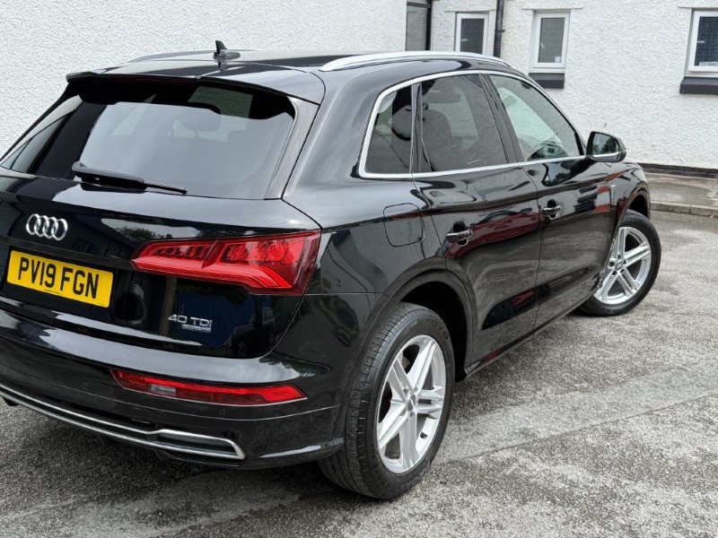 2019 (19) AUDI Q5 40 TDI Quattro S Line 5dr S Tronic 5526020