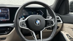 2025 (75) BMW 3 SERIES 320i M Sport 5dr Step Auto 5532134