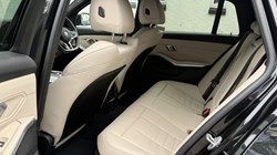 2025 (75) BMW 3 SERIES 320i M Sport 5dr Step Auto 5532142