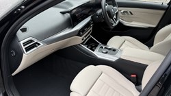 2025 (75) BMW 3 SERIES 320i M Sport 5dr Step Auto 5532143