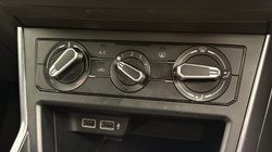 2020 (70) VOLKSWAGEN POLO 1.0 TSI 95 R-Line 5dr 5576801