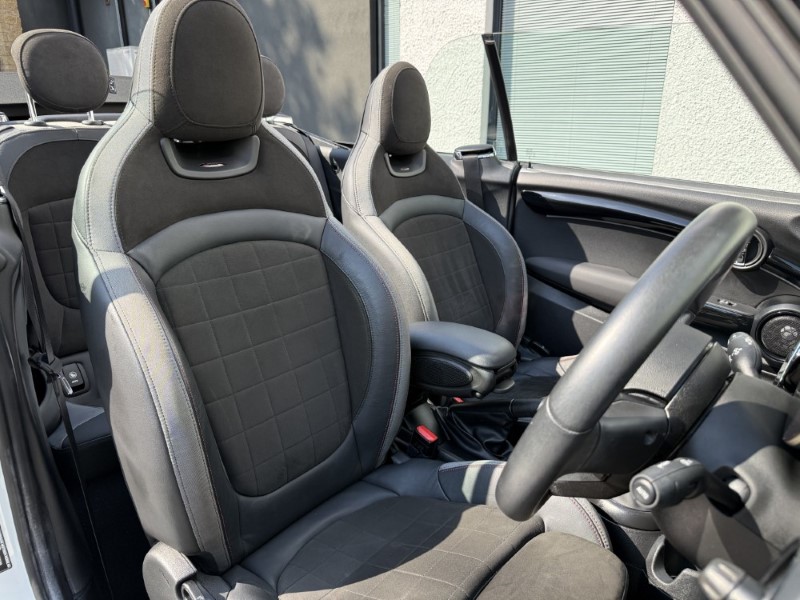 2023 (23) MINI CONVERTIBLE 1.5 Cooper Sport 2dr 5551811