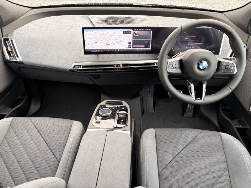 2026 (26) BMW iX 300kW xDrive45 M Sport 101kWh 5dr Auto [Pro Pack] 5593619