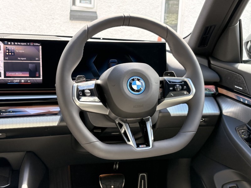 2026 (26) BMW 5 SERIES 530e M Sport Pro 4dr Auto 5796256