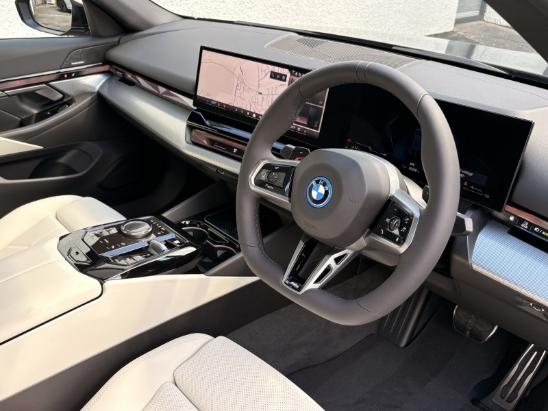 2026 (26) BMW 5 SERIES 530e M Sport Pro 4dr Auto 5796253