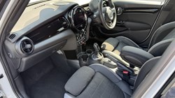 2023 (73) MINI HATCHBACK 1.5 Cooper Sport Premium 5dr Auto 5549178