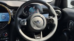 2023 (73) MINI HATCHBACK 1.5 Cooper Sport Premium 5dr Auto 5549181