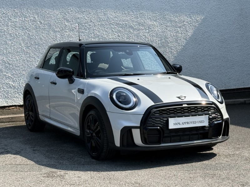 2023 (73) MINI HATCHBACK 1.5 Cooper Sport Premium 5dr Auto