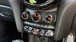 2023 (73) MINI HATCHBACK 1.5 Cooper Sport Premium 5dr Auto 5549188