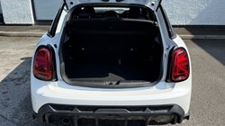 2023 (73) MINI HATCHBACK 1.5 Cooper Sport Premium 5dr Auto 5549306