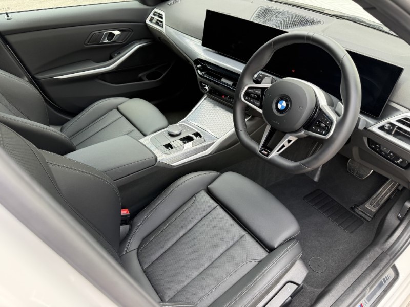 2025 (25) BMW 3 SERIES 320i M Sport 4dr Step Auto 5551702