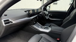 2025 (25) BMW 3 SERIES 320i M Sport 4dr Step Auto 5551701