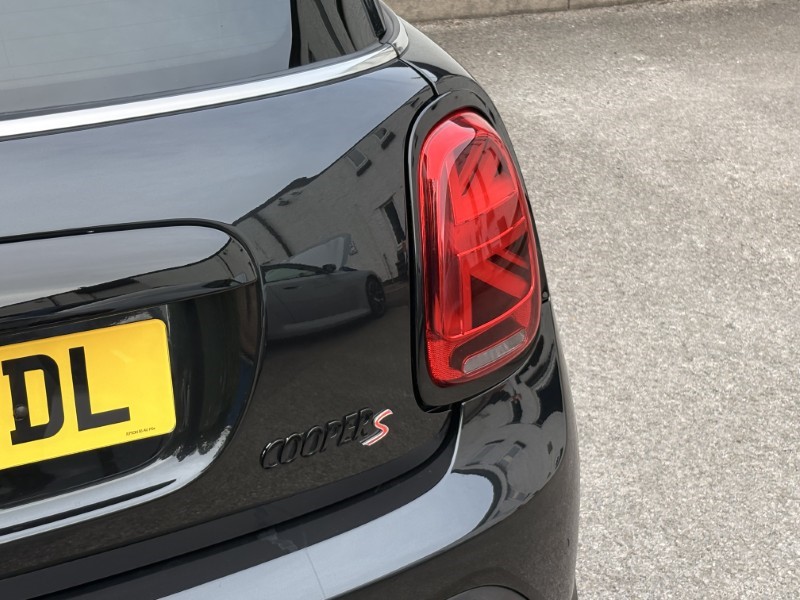 2023 (23) MINI HATCHBACK 2.0 Cooper S Sport 5dr Auto 5587459