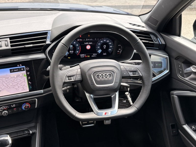 2024 (74) AUDI Q3 35 TFSI Black Edition 5dr S Tronic [20" Alloy] 5590415