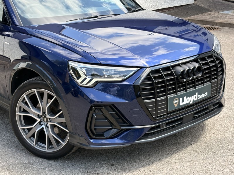 2024 (74) AUDI Q3 35 TFSI Black Edition 5dr S Tronic [20" Alloy] 5590425