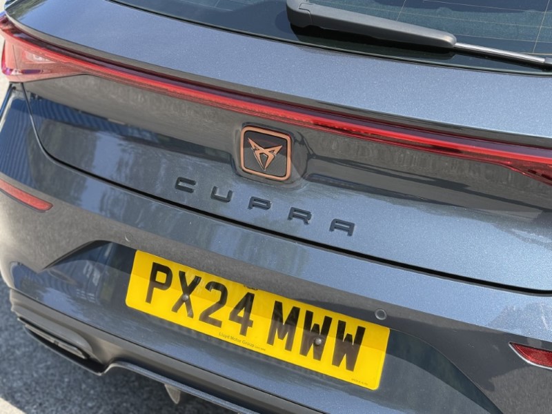 2024 (24) CUPRA LEON 2.0 TSI 190 V1 Design Edition 5dr DSG 5598329