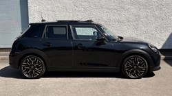 2024 (74) MINI COOPER 1.5 C Exclusive 5dr Auto 5602838