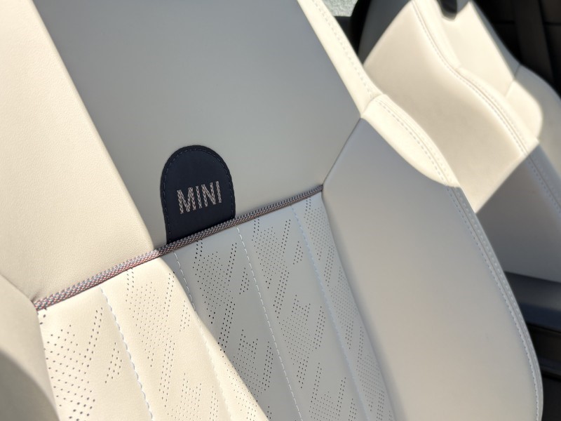 2024 (74) MINI COOPER 1.5 C Exclusive 5dr Auto 5602844