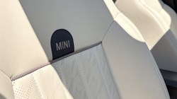 2024 (74) MINI COOPER 1.5 C Exclusive 5dr Auto 5602844