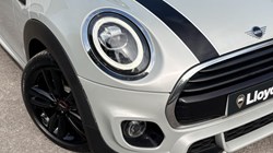 2020 (70) MINI HATCHBACK 1.5 Cooper Sport II 3dr 5633716