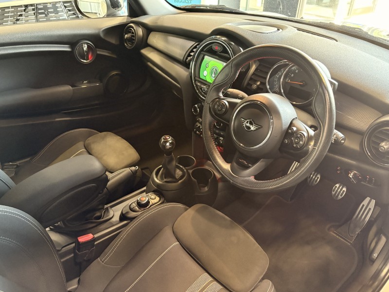 2020 (70) MINI HATCHBACK 1.5 Cooper Sport II 3dr 5633683