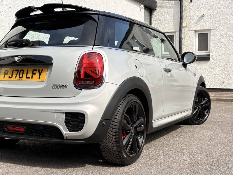 2020 (70) MINI HATCHBACK 1.5 Cooper Sport II 3dr 5633711