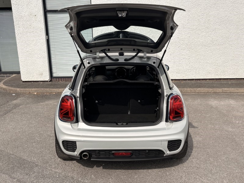 2020 (70) MINI HATCHBACK 1.5 Cooper Sport II 3dr 5633706